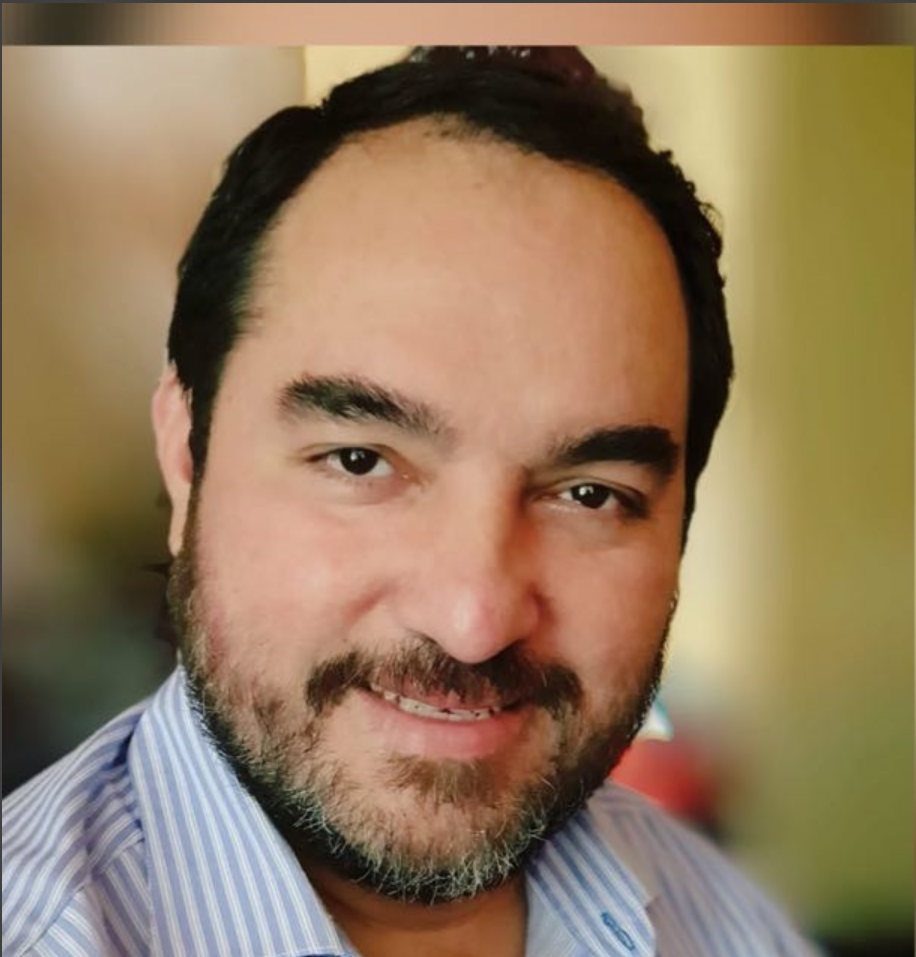 Dr. Ariel Vázquez Elorza